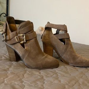 MICHEAL KORS! boots